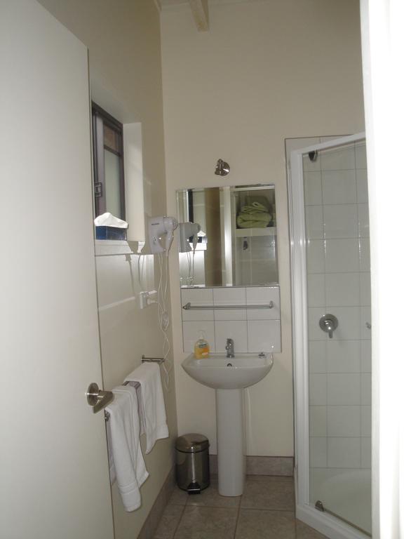 Off Mountain Accommodation Merrijig Zimmer foto